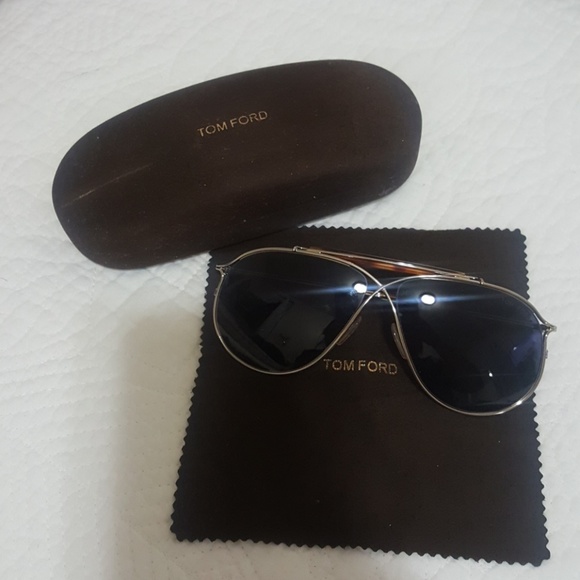 glasses - Picture 2 of 6